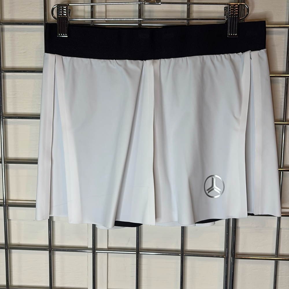 Ultracor women’s pleated Love Tennis skirt